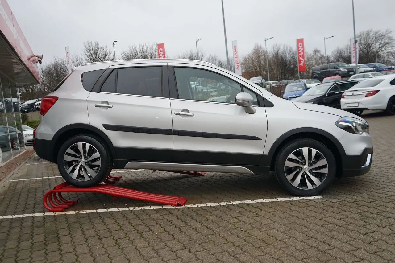 Suzuki SX4 S-Cross 1.4 Boosterjet 4x4...  Image 2