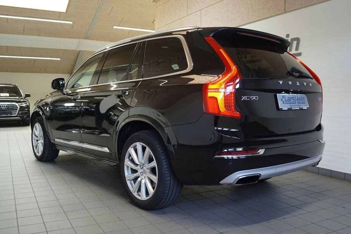 Volvo XC90 2,0 T8 407 Inscription aut. AWD 5d Image 3