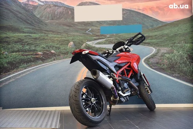 Ducati Hypermotard Image 2